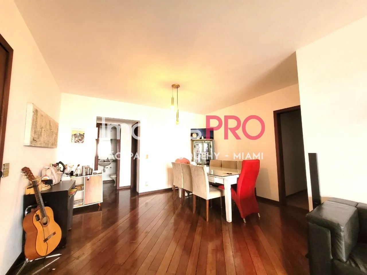 Apartamento 143 metros 4 dormitórios com 2 suítes - Foto 4