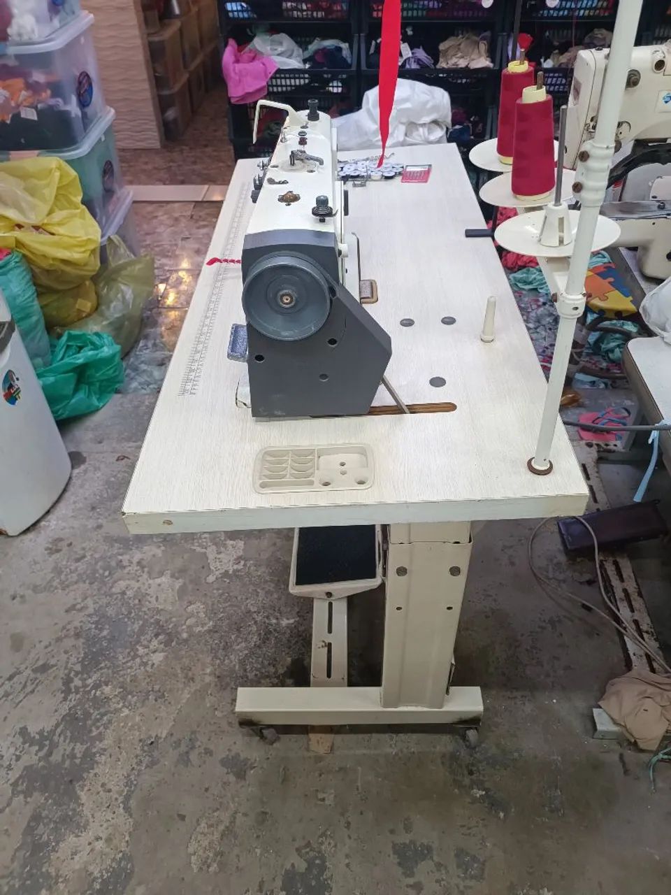 Máquina de costura - Foto 4