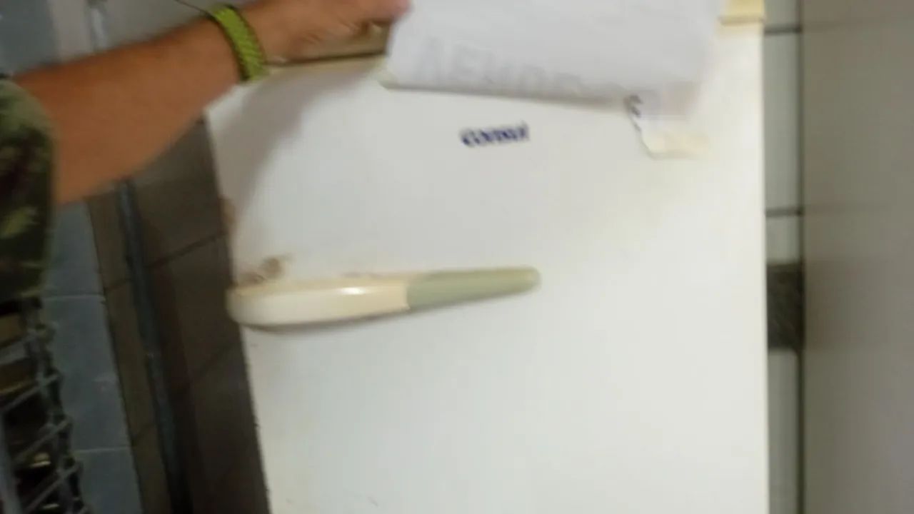 Vende-se várias geladeiras todas funcionando bem