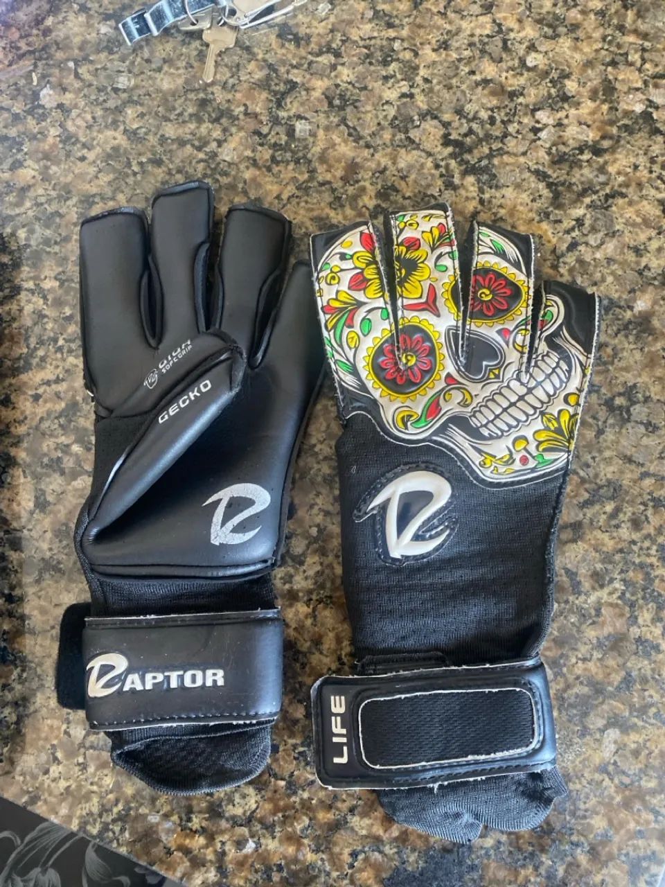 Luva de goleiro 