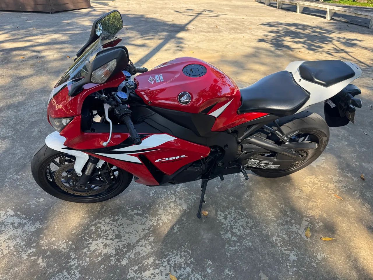 CBR 1000RR - Foto 5