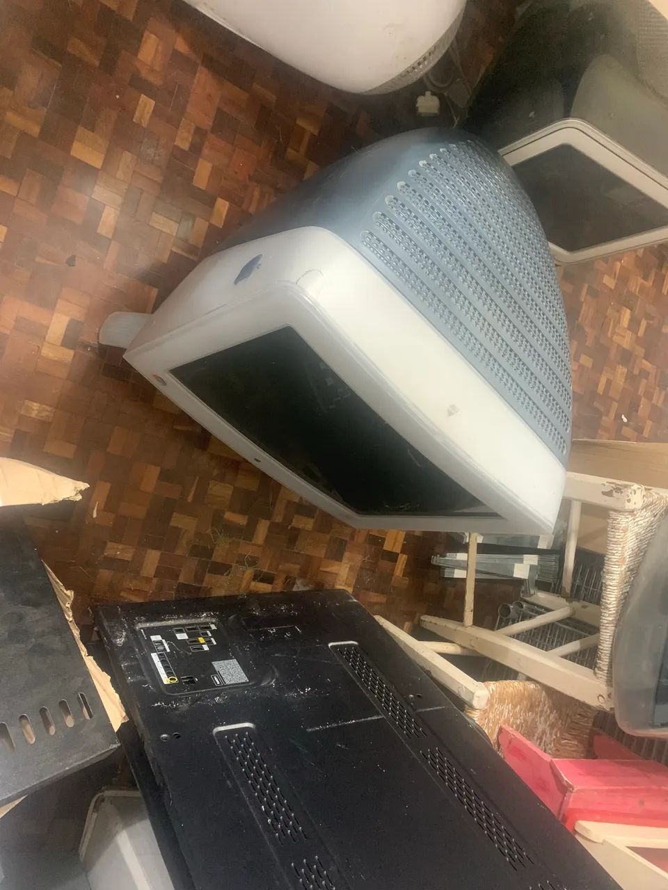 Este é um monitor vintage Apple Studio Display de 17 ou 21 polegadas - Foto 3