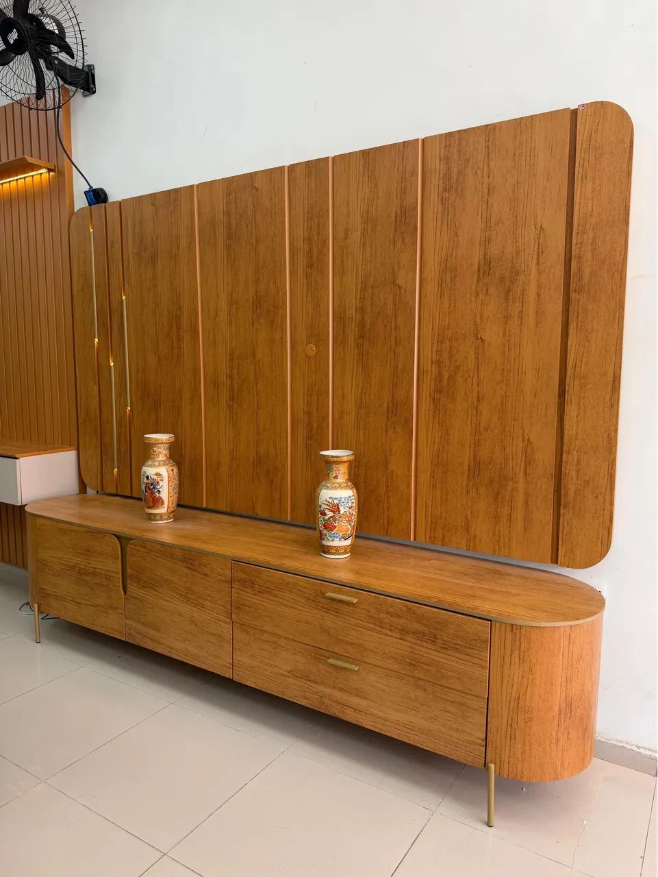 Rack com painel Celine DJ Móveis, ideal para TVs até 75 Polegadas - Entrega Imediata; - Foto 2
