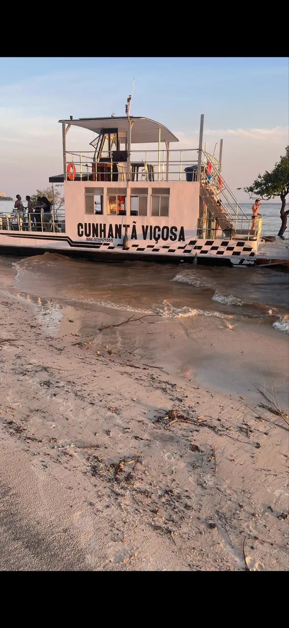 Vende-se catamarã 