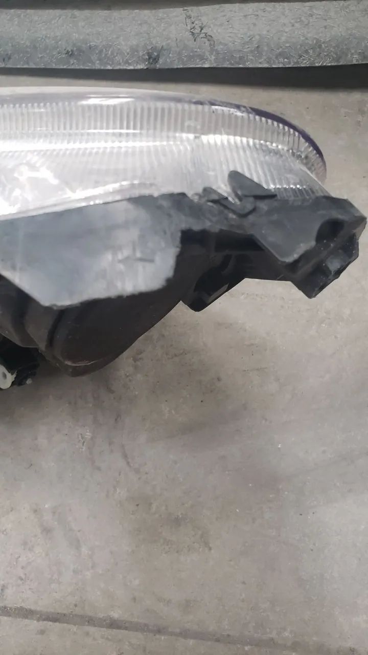 Farol iveco Daily lado passageiro  - Foto 3