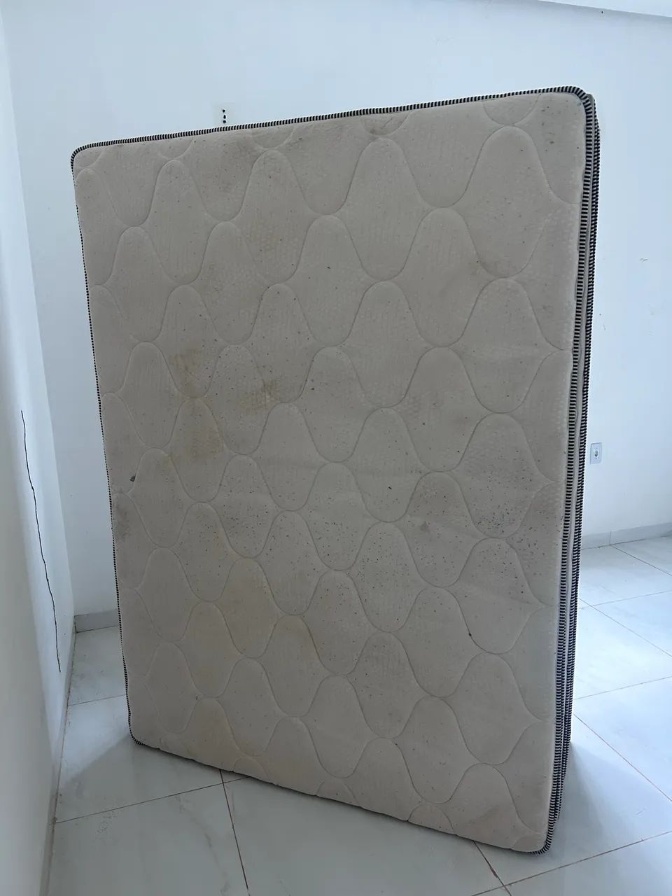 Vendo cama Box casal
