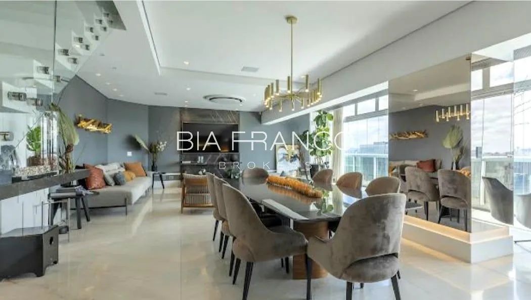 Duplex com 225 m², 2 quartos sendo 2 suítes à venda no bairro Vila Nova Conceição. - Foto 2