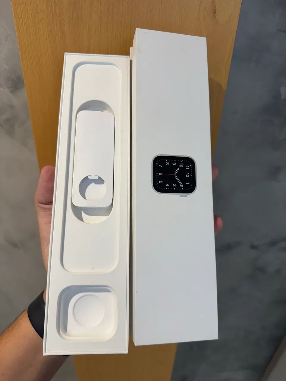 Caixa de Apple Watch SE 44MM Prata GPS + CEL  - Foto 4