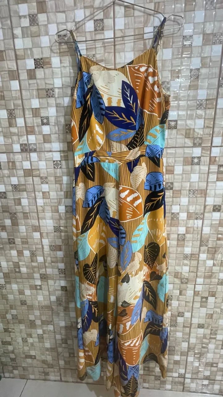 Vende-se roupas