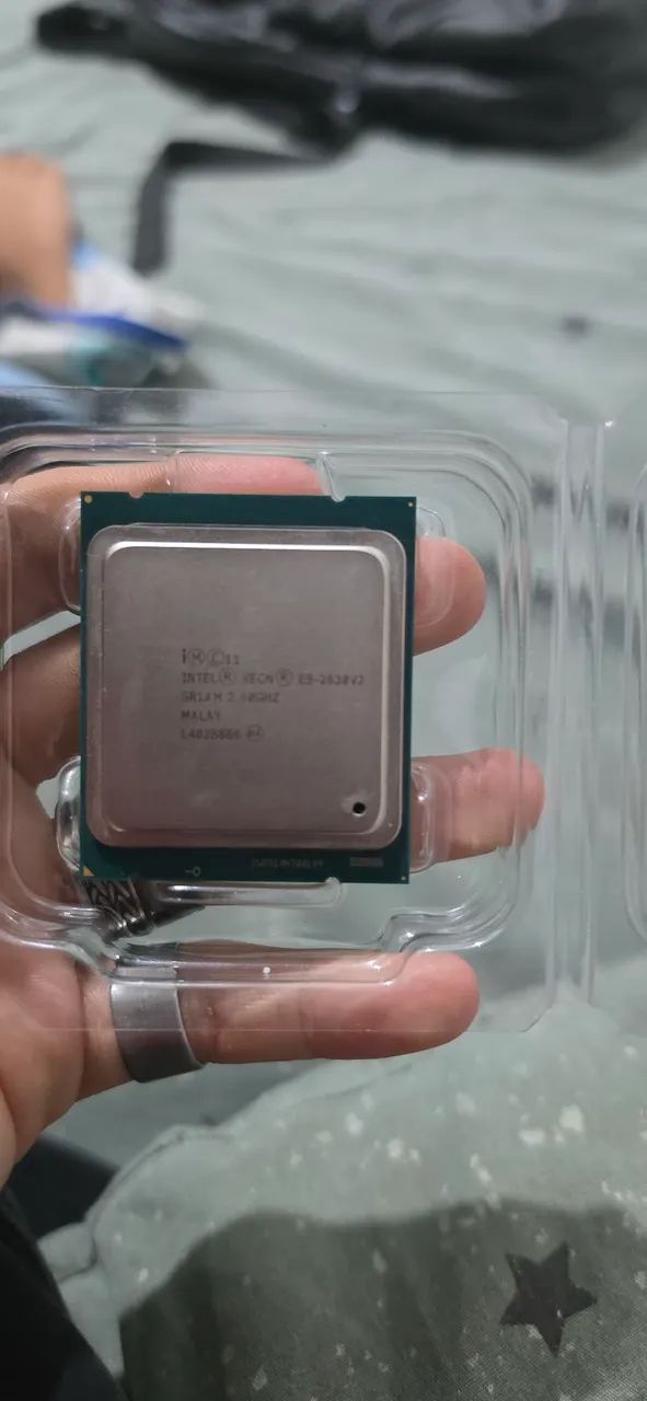 Processador Xeon E5-2630 V2
