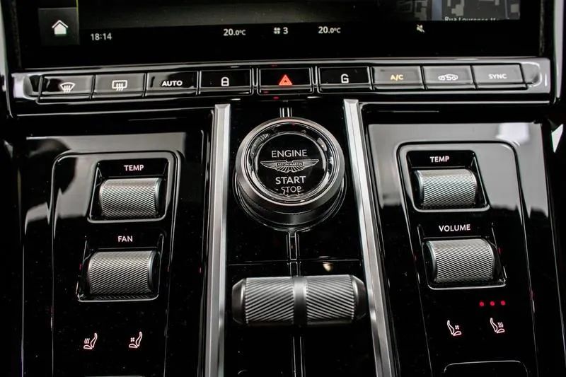 Aston Martin Vantage S Coupe 4.0 V8 680cv, foto 15 de 20