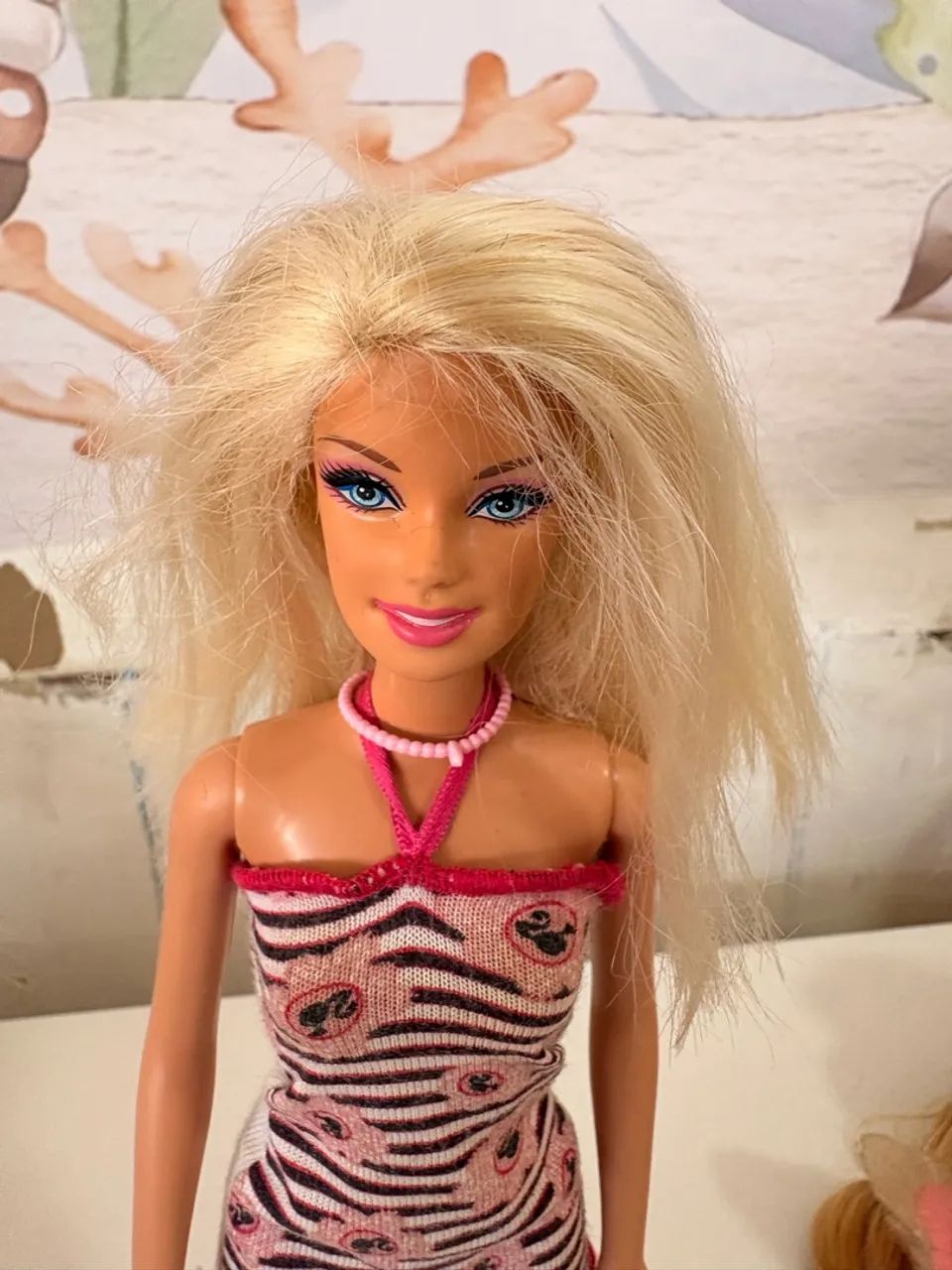 Barbie com 2 pares de sapatos - Foto 4