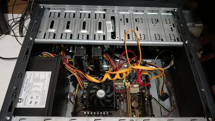 COMPUTADOR TOP AMD A4 4000 - Foto 3