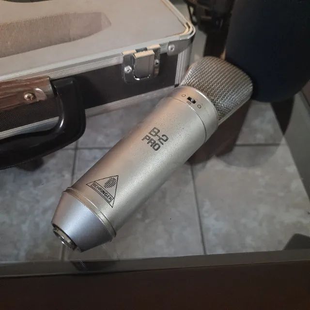 Microfone Condensador Behringer B-2 Pro + Case Original + Shock Mount - Foto 2