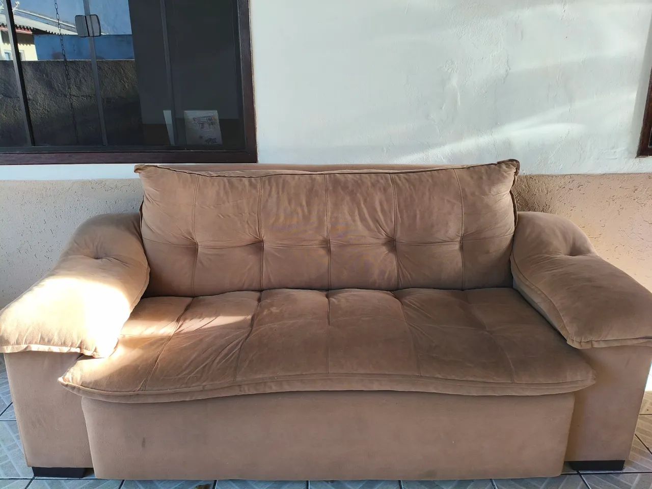 Three-Seater Sofa65704308387074121