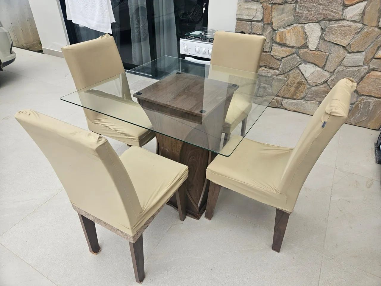 Mesa com 4 cadeiras - Foto 4