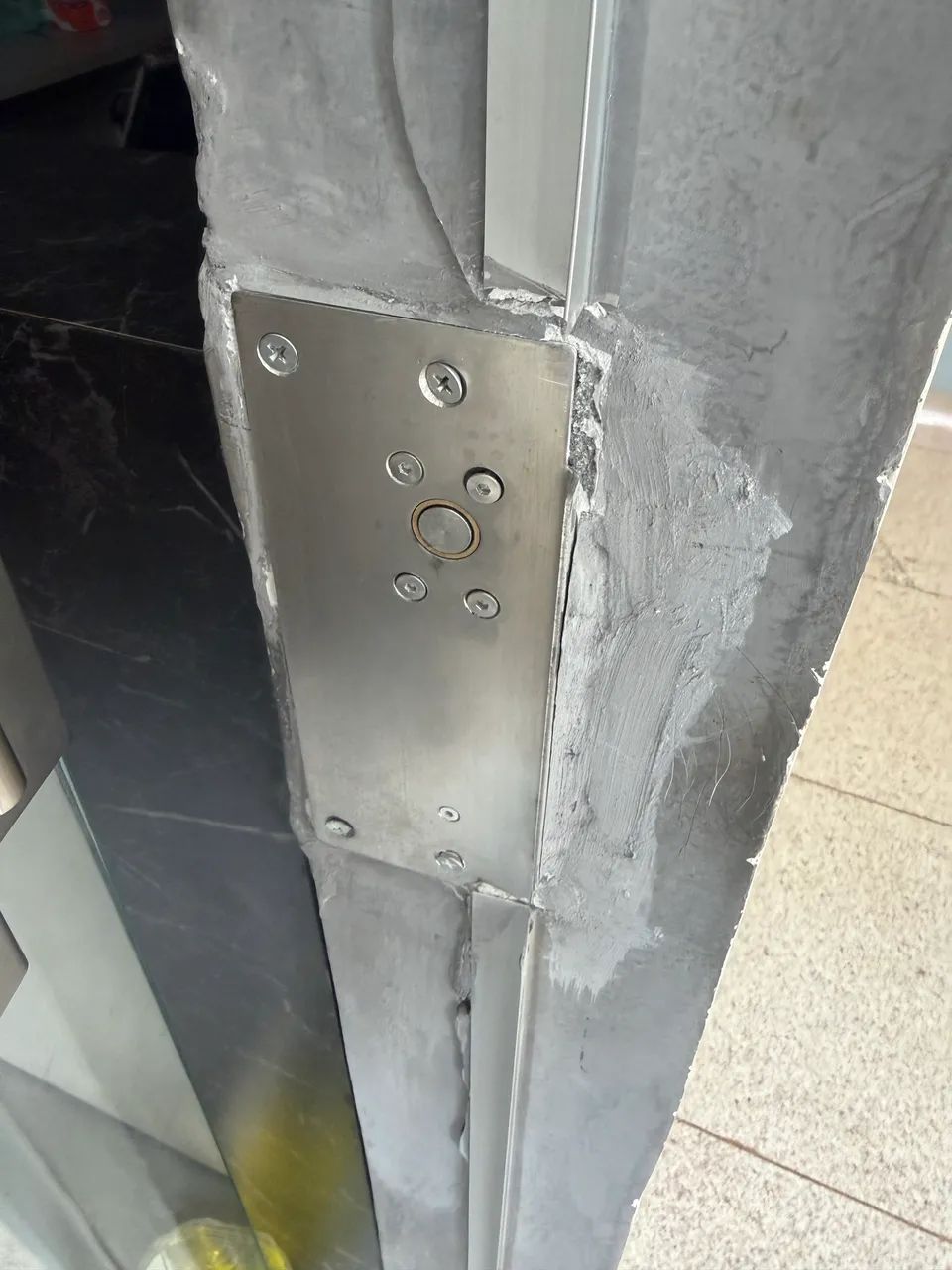 Vendo fechadura eletrônica intelbras  - Foto 2