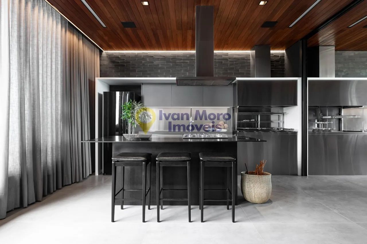 Apartamento à venda em Jurerê - Florianópolis - SC