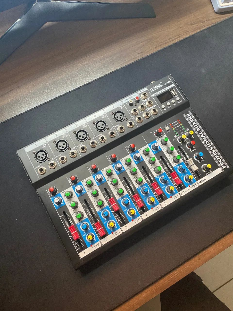 Mesa de som Lelong LE-709