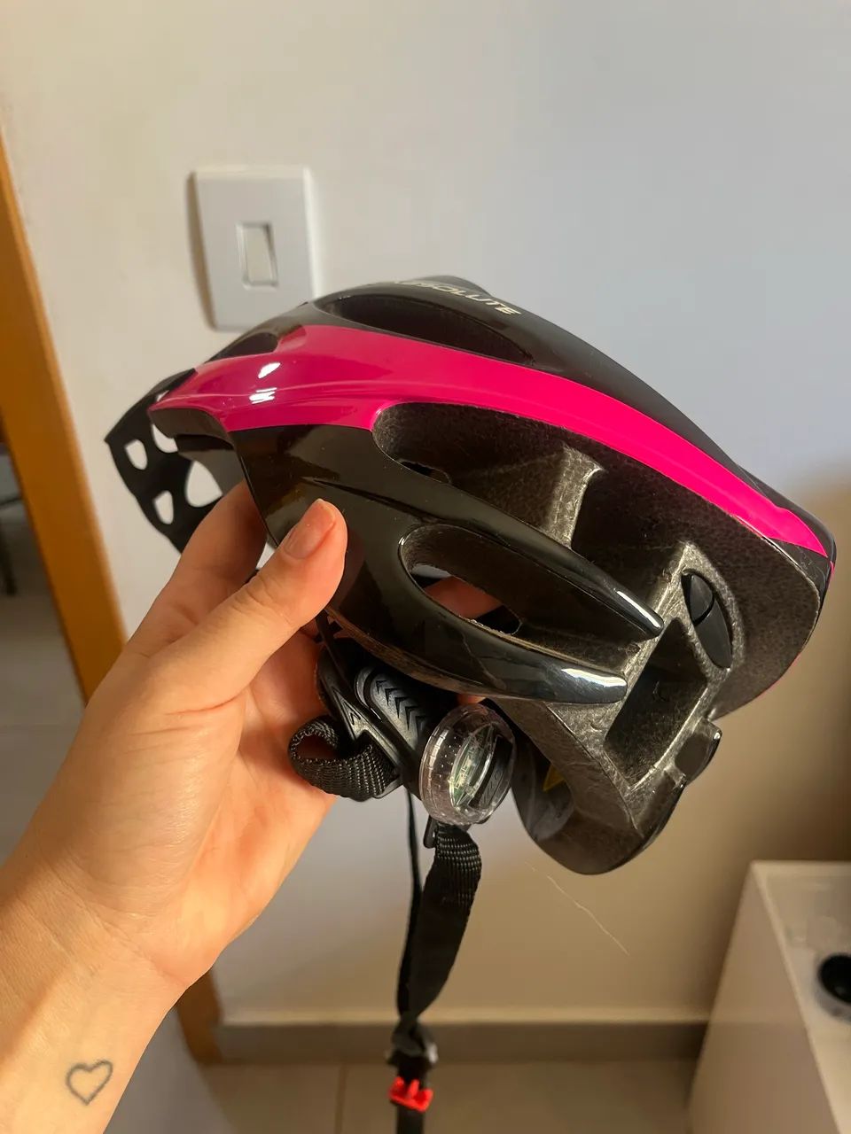 Capacete 54-57cm - Foto 4