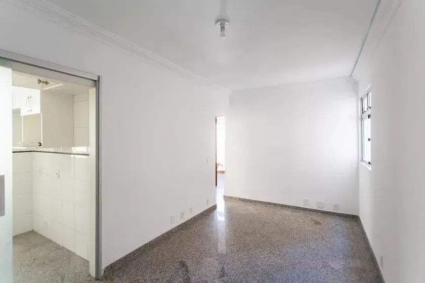 Apartamento à Venda - Liberdade, 3 Quartos, 65 m2