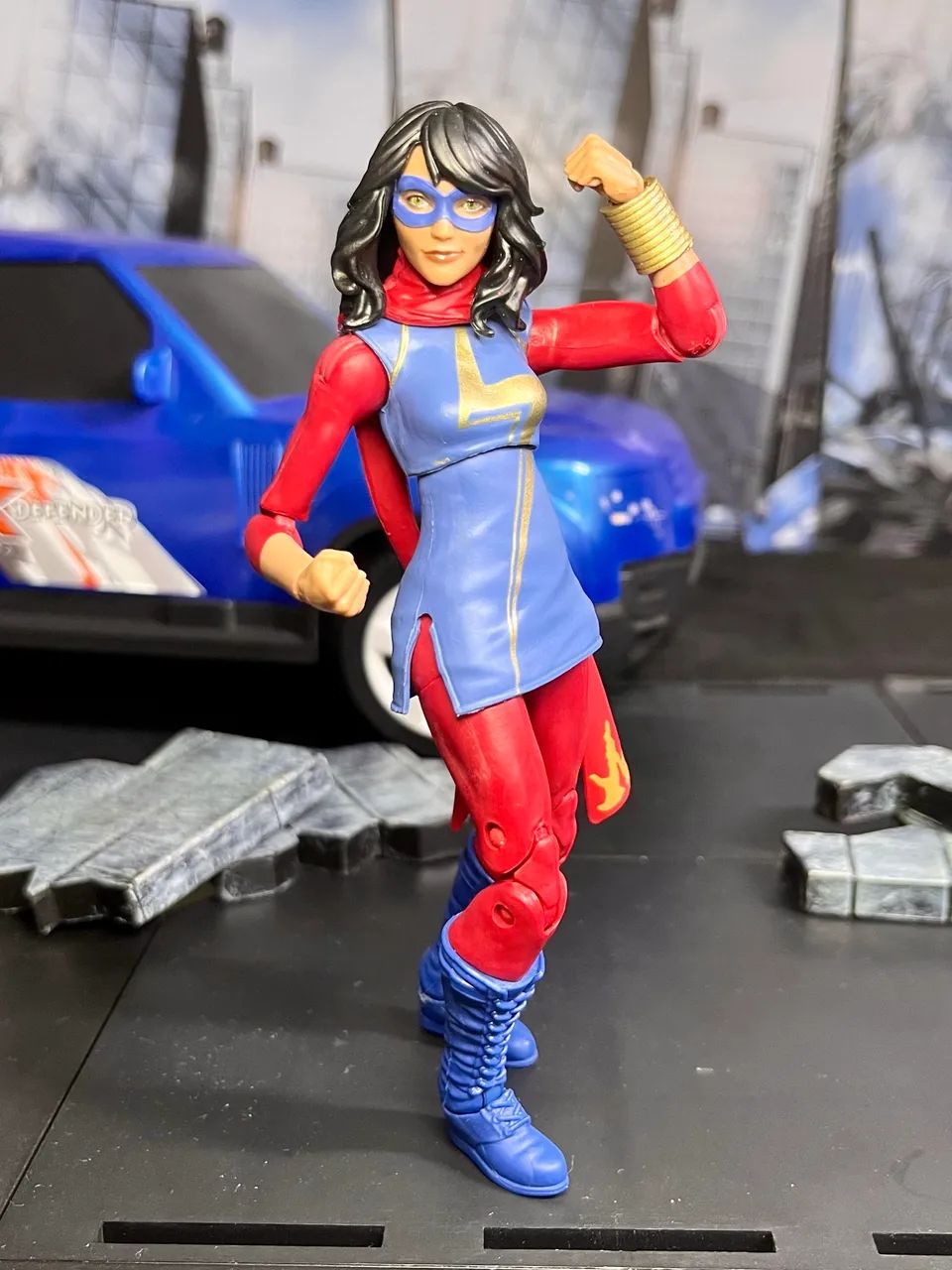 Marvel Legends Miss Marvel - Foto 5