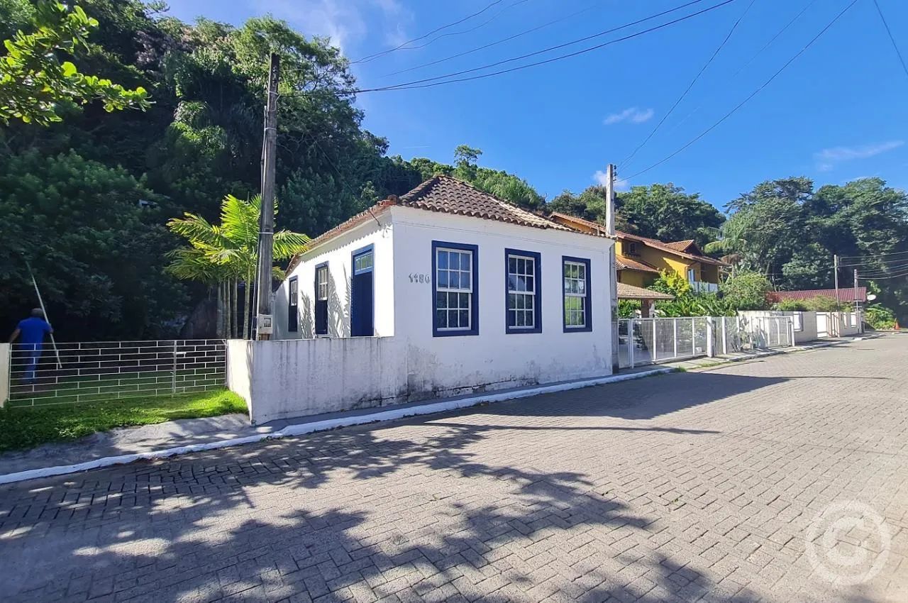 Descubra seu novo espaço comercial em Florianópolis com vista para o mar