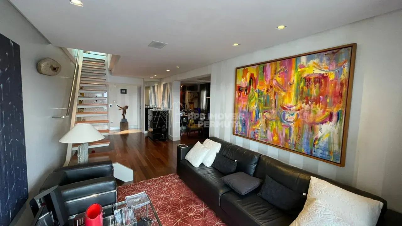 Apartamento à venda com 200m², 2 quartos e 3 vagas