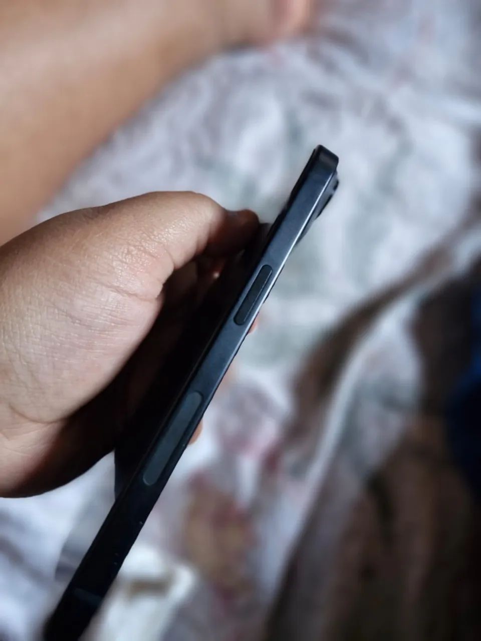 Troco ou vendo iphone 15 - Foto 3