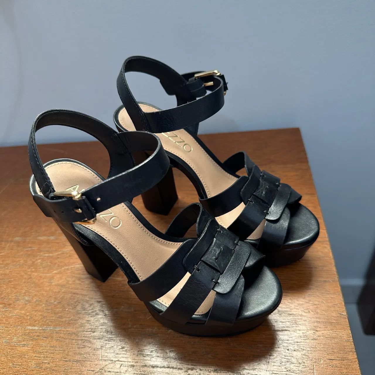 Sandália Arezzo preta nova  - Foto 3