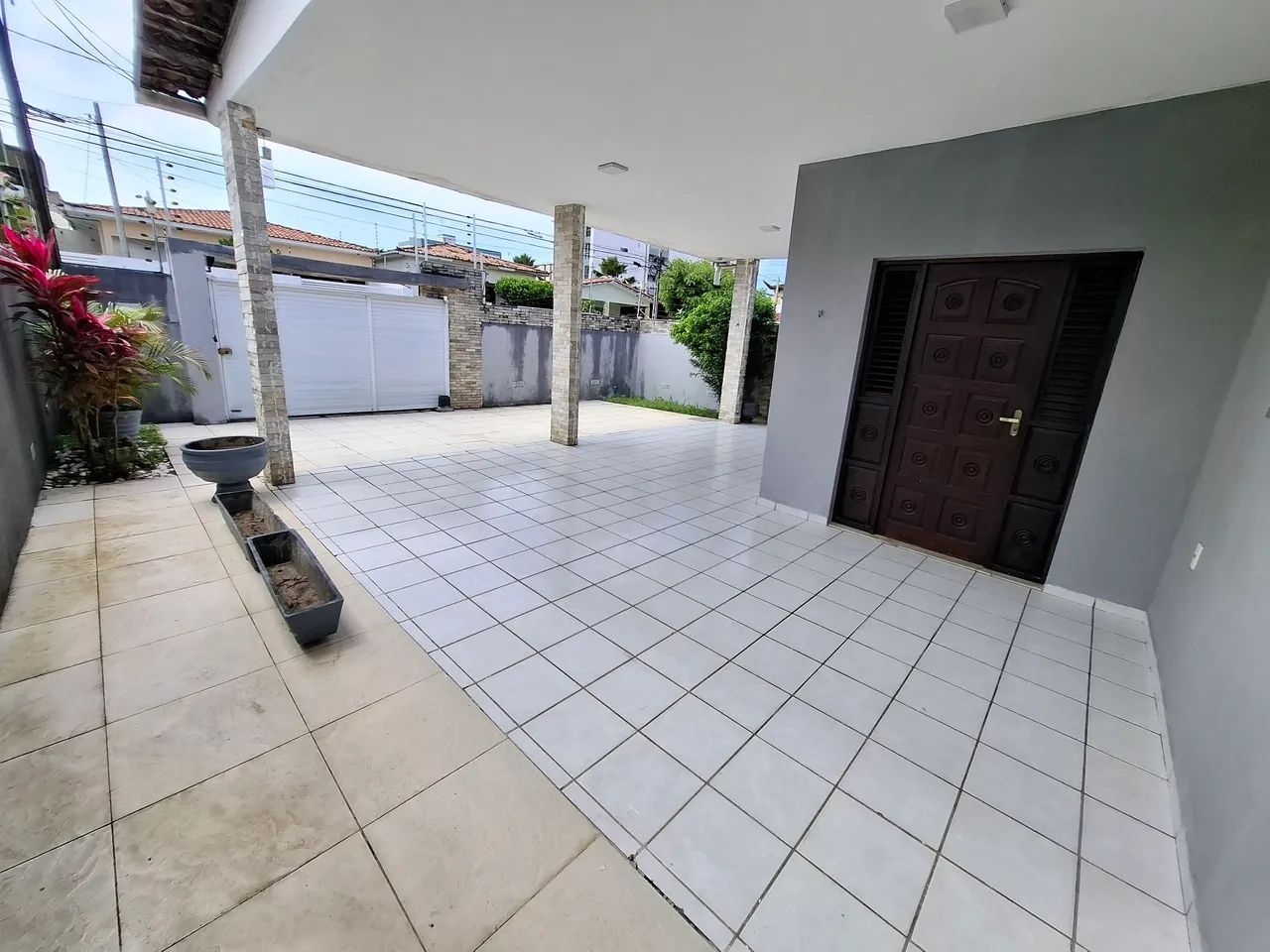Excelente Casa Bancários,  3 Quartos mais Dependência  - Foto 3