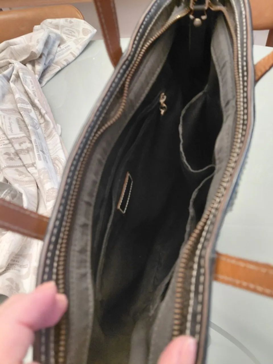 Bolsa Vitor Hugo semi- nova