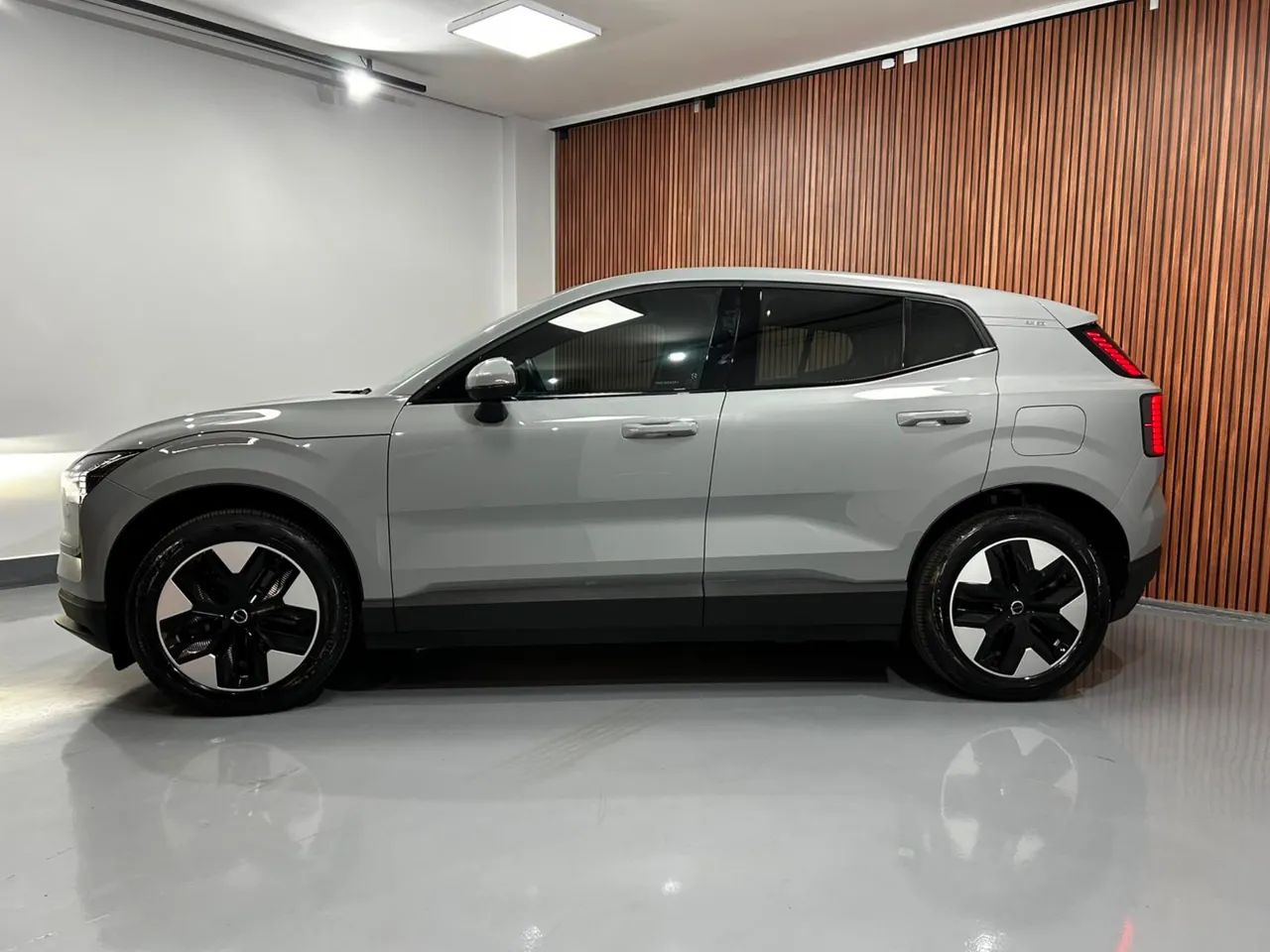 Volvo EX30 E60 Core (elétrico) 2024 - Foto 5