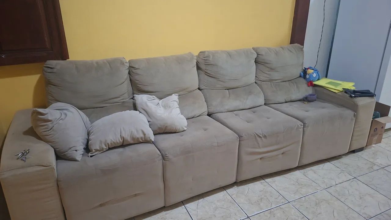 Sofá retrátil grande 4 lugares bem espaçoso  - Foto 2