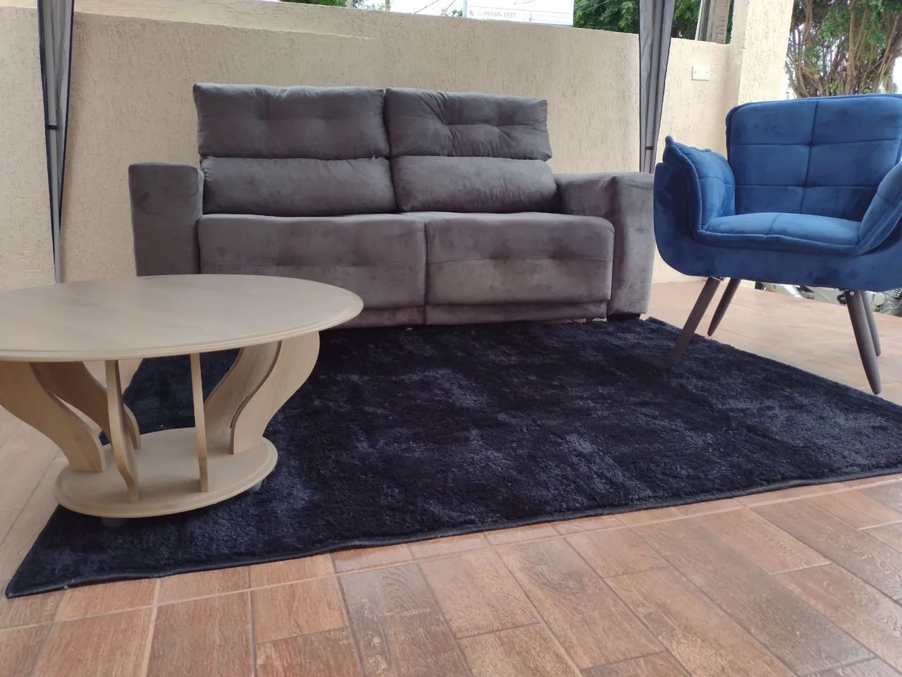 SOFÁ COM BRAÇOS ALMOFADADOS SIMPLES RETRÁTIL FRETE GRÁTIS  - Foto 3