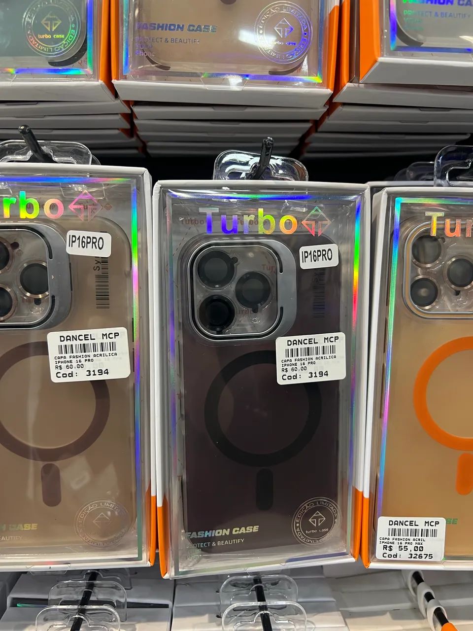 Capa de iPhone 16 Pro Magnética com proteção de câmera  - Foto 2