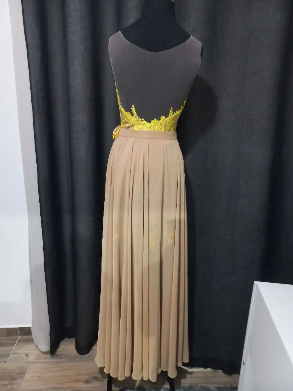 Vestido de festa Novo 2 em 1 - Foto 2