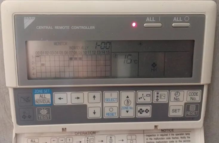 Controle VRV Daikin DCS302CA51-61