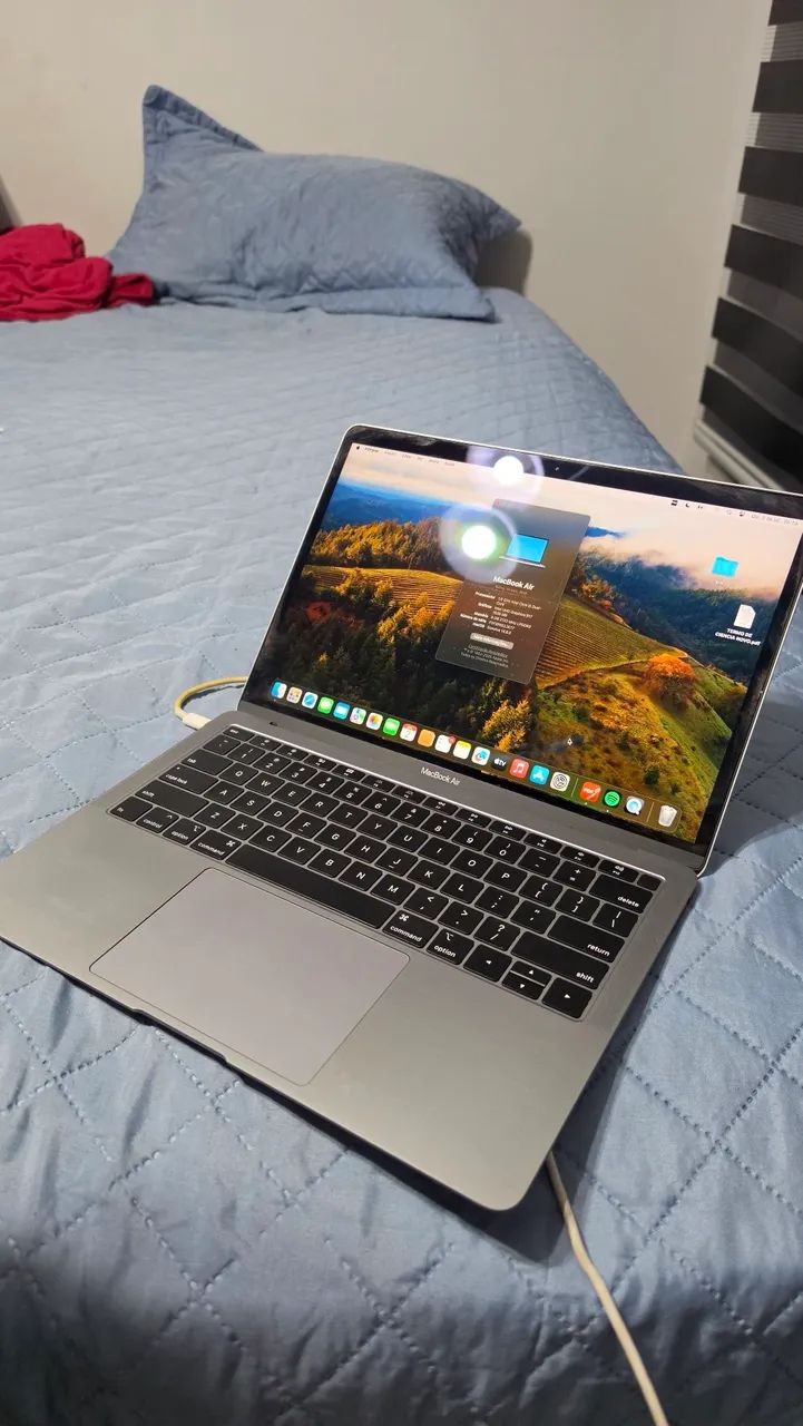 MacBook Air Retina 13" 2018 - Intel Core i5 | 8GB RAM | SSD 128GB | Excelente Estado - Foto 2