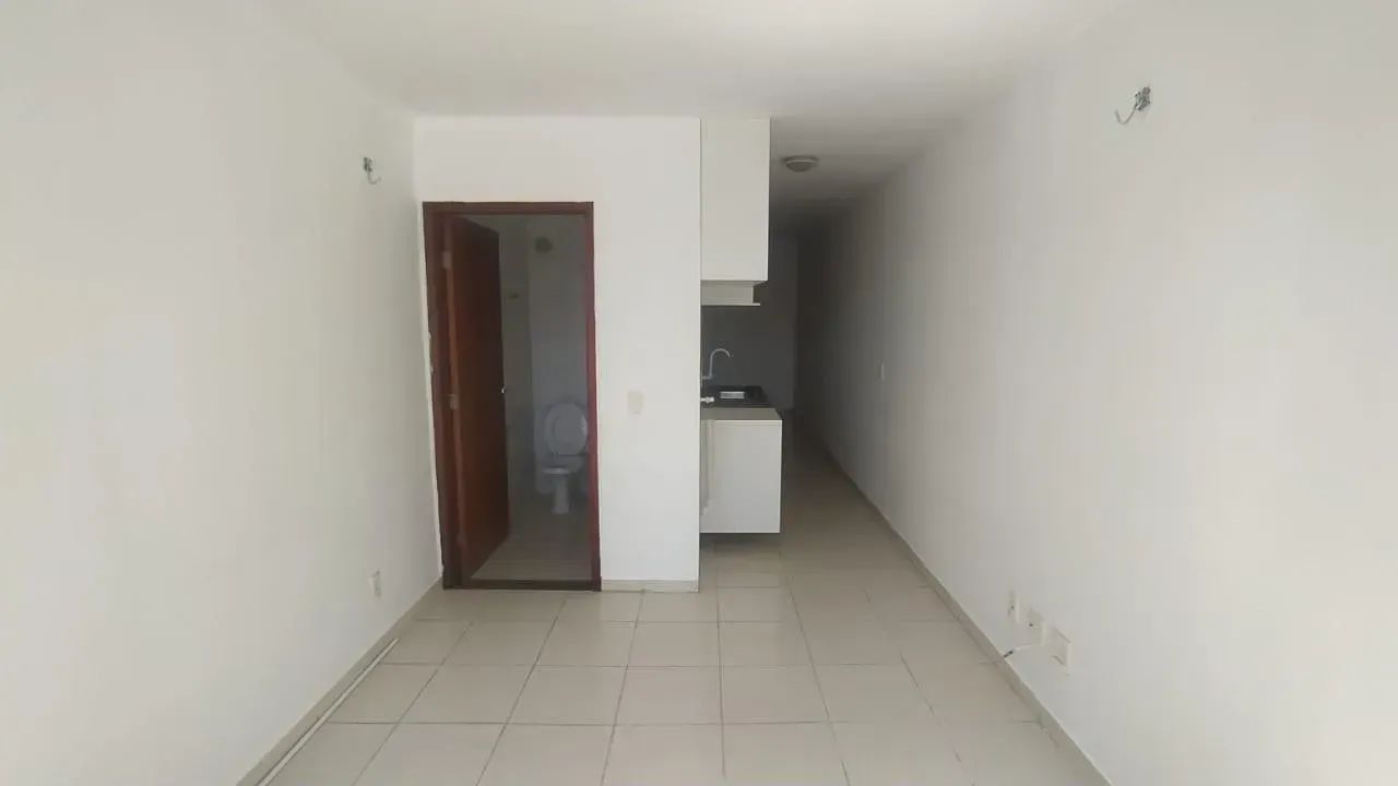 CLN 3 - Apartamento de 01 quarto com armários! - Foto 5