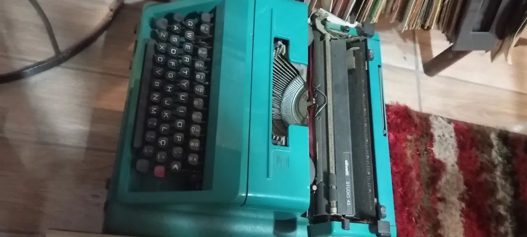 Máquina de escrever Olivetti  - Foto 3