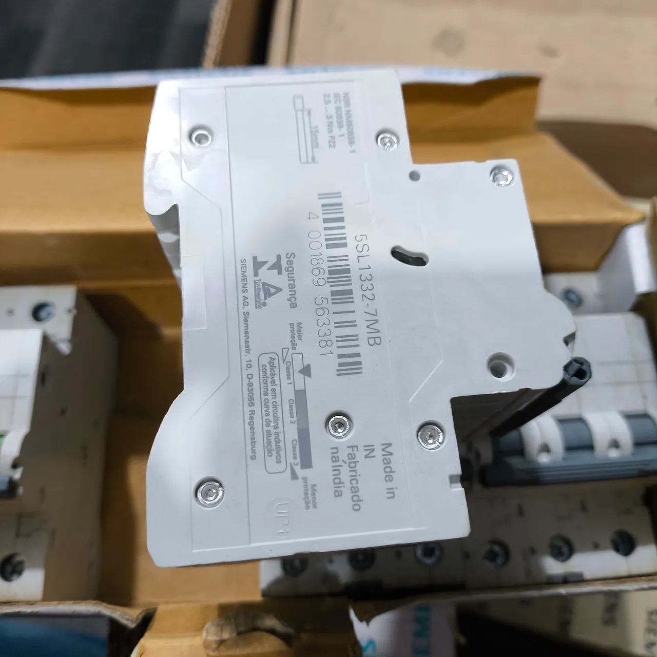 Siemens Tripolar 32A Lote com 4 Disjuntores  - Foto 2