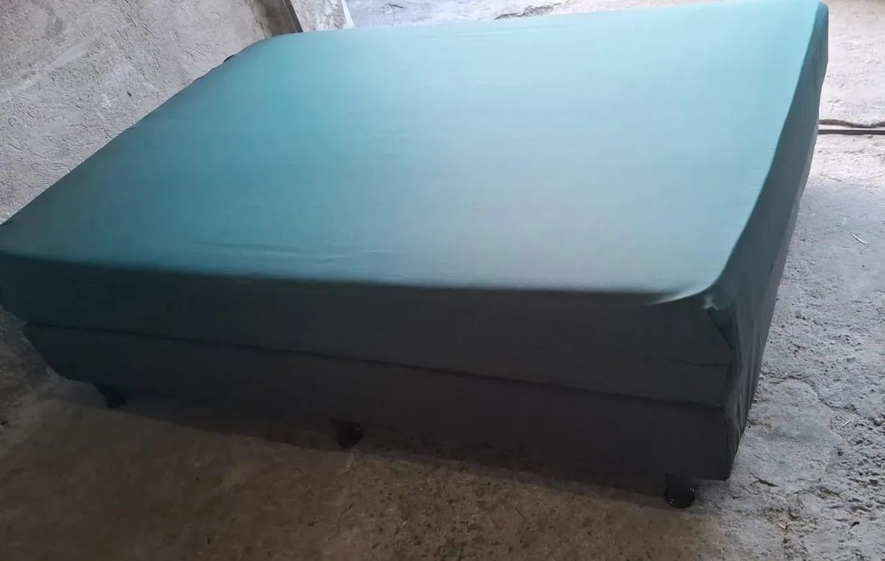 Cama casal grande com colchão  - Foto 3