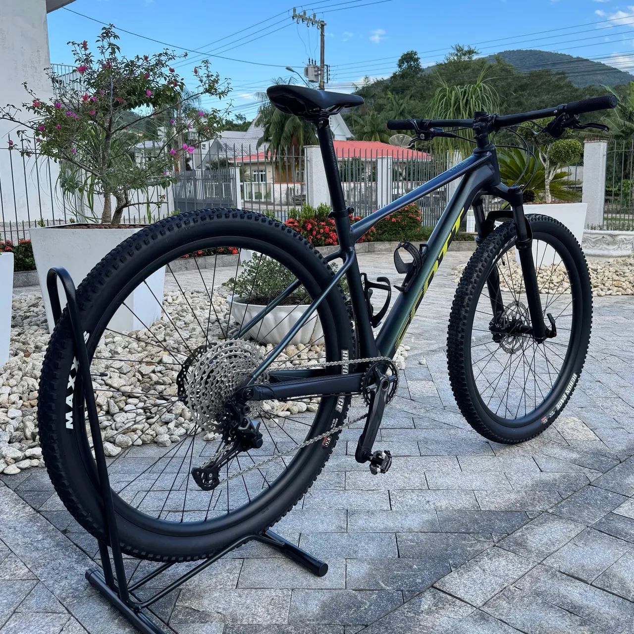 Scott Scale 965