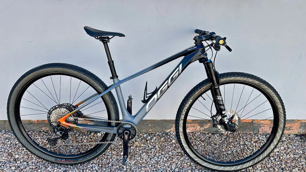 Bicicleta OGGI Agile Pro Carbon 