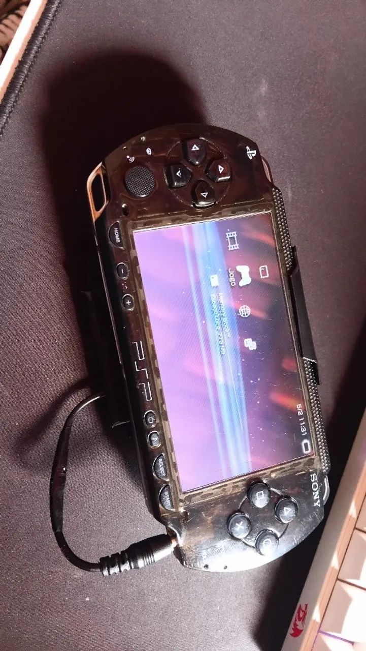 Psp, preto translúcido 8gb, cartão original, com carregador