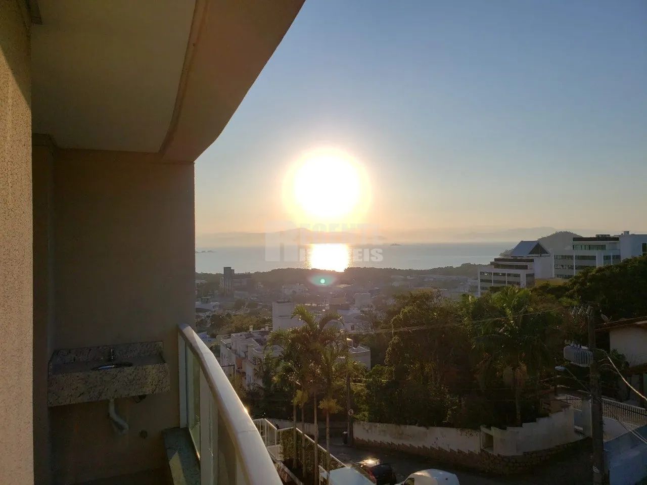 Apartamento à venda no Itacorubi em Florianópolis com 2 quartos, suíte e 2 vagas de garage - Foto 5