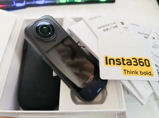 Insta 360 X5 - Foto 2