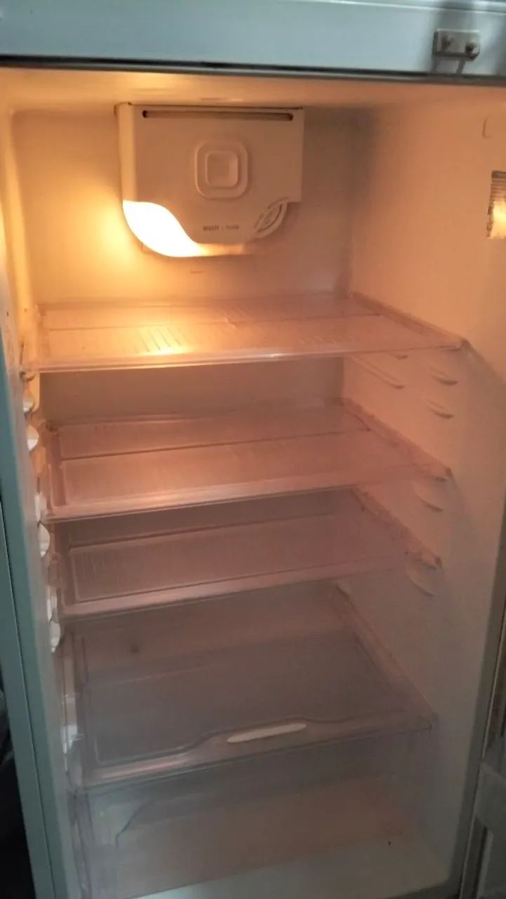 Geladeira Eletrolux super freezer DC49A - Foto 3