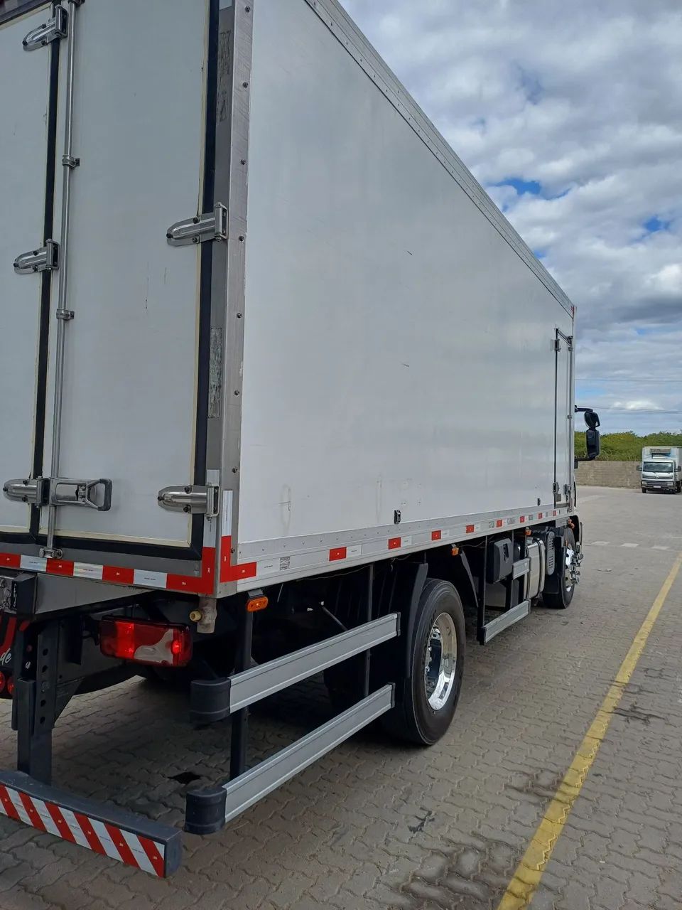 Iveco/Tector 170E22  - Foto 4